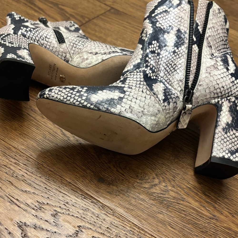 STUART WEITZMAN SNAKE BLOCK BOOTIE - Picture 10 of 11